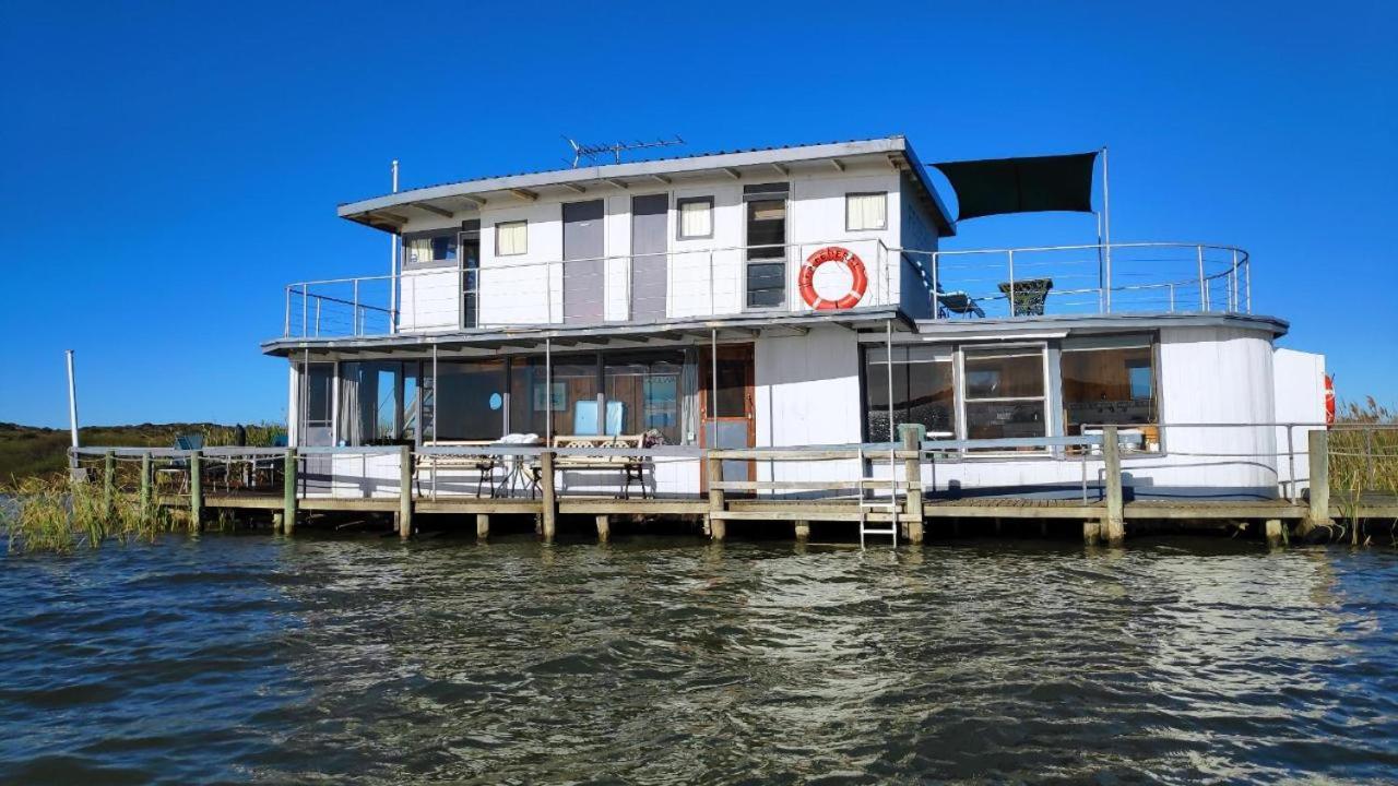 Ps Federal Retreat Paddle Steamer غولوا المظهر الخارجي الصورة